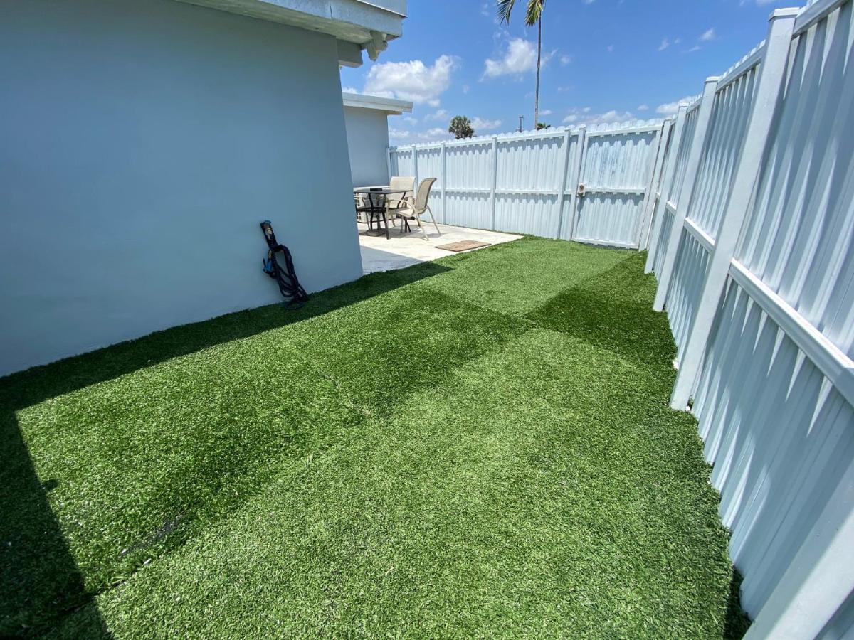 Nice Cottages Near Fiu Miami Exterior photo